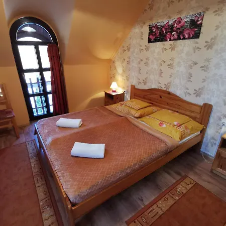 Hegyi Panzió Casa de hóspedes Szilvásvárad