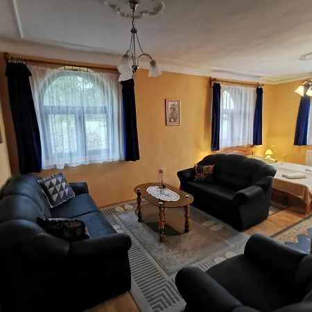 Hegyi Panzio 3*