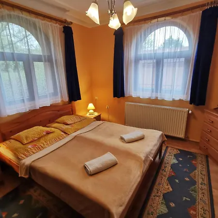 Hegyi Panzio 3*