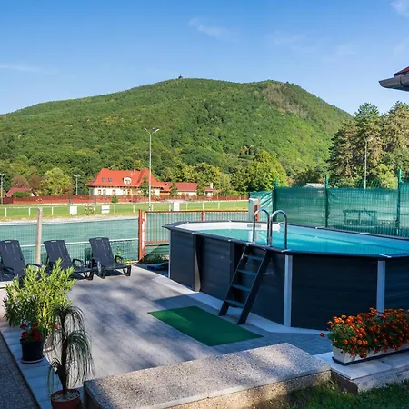 Πανσιόν Hegyi Panzio 3*