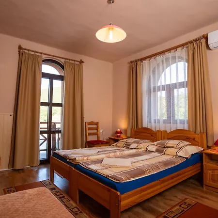 Gasthuis Hegyi Panzio