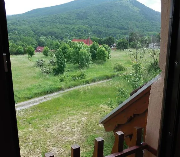 Hegyi Panzio Guest house