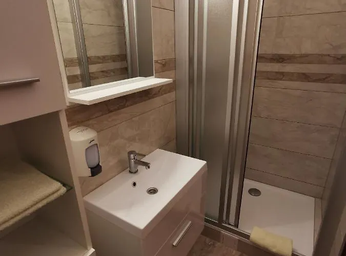 Hegyi Panzio 3*
