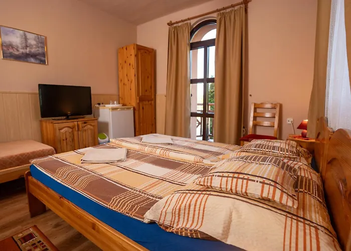 Hegyi Panzio 3*